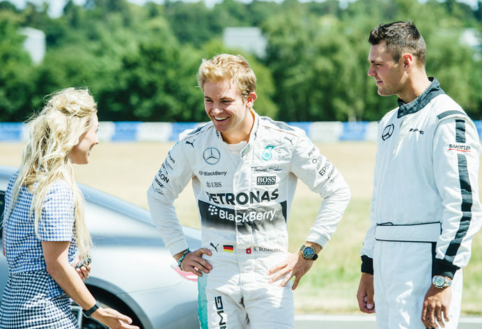 Martin Kaymer et Nico Rosberg s'affronte dans le défi Mercedes : The Perfect Drive