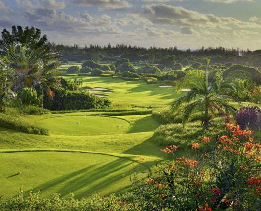 Terre Voyages mise sur le golf