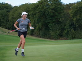 La championne de France de speed golf Emily Mollard