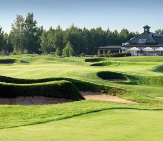 Modry Las Golf Resort : la perle de Pologne by Gary Player