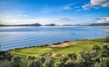 Bay Course Costa Navarino