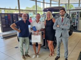Remise de la montre Oris BMW Golf Cup France