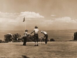Les caddies de l’Évian Resort Golf Club, une aventure de 80 ans