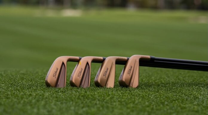 fers Titleist en finition Oil Can