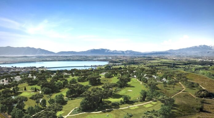 Pose de 1ère pierre symbolique sur la ZAC golfique de Villeneuve-de-la-Raho un nouveau golf dans le sud ouest Vileneuve raho