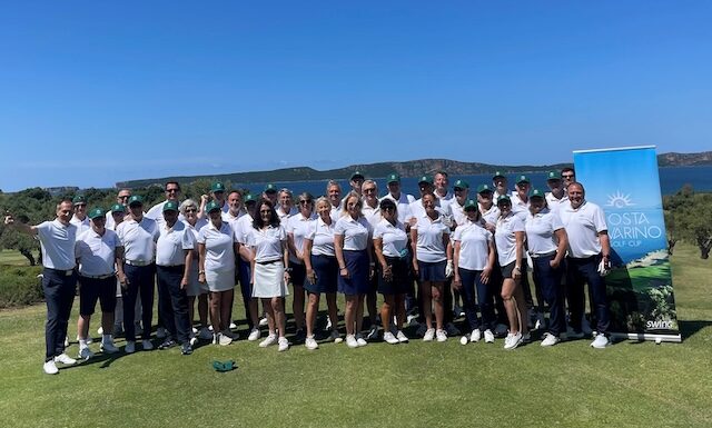 le groupe des heureux participants à la 2ème Costa Navarino Golf Cup