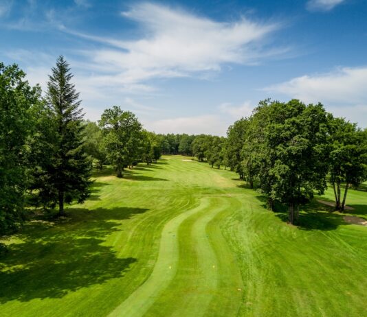Ou jouer au golf cet été : le golf de Haute Auvergne Golf de Haute Auvergne