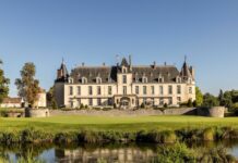 Chateau d'Augerville, à une heure de Paris