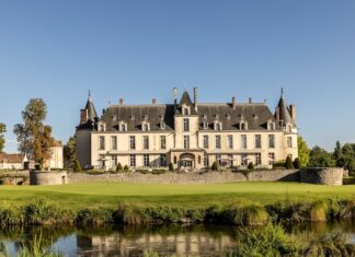 Chateau d'Augerville, à une heure de Paris