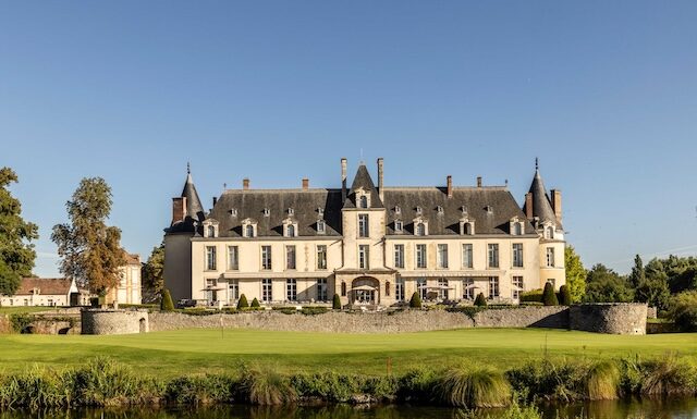 Chateau d'Augerville, à une heure de Paris